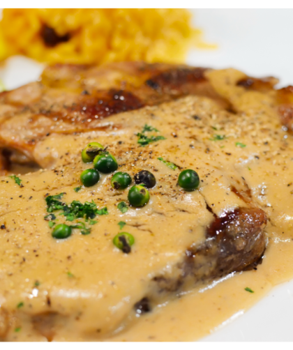 côtes de porc et sauce au poivre onctueuse